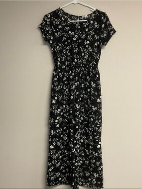 Tahari Black and White Floral Maxi Dress